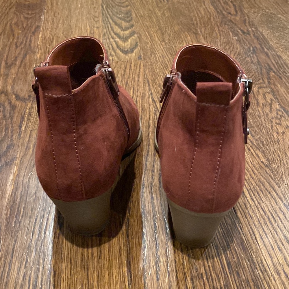 Universal Threads Zip Booties - Picture 3 of 5